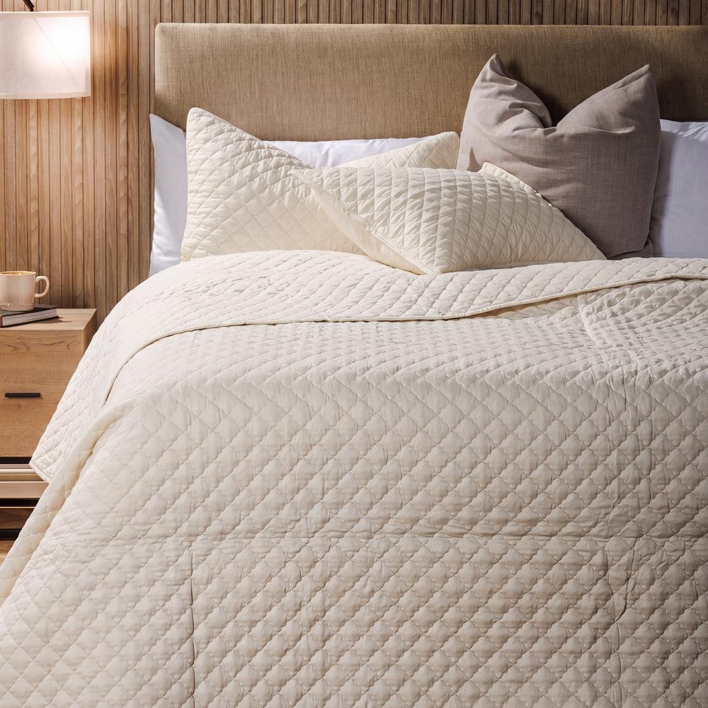 Clay Whisper Soft Premium Cotton Quilt Ivory – Whitehouse