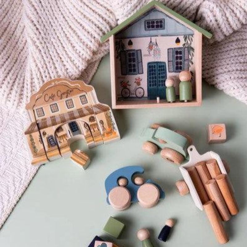 Decor & Toys