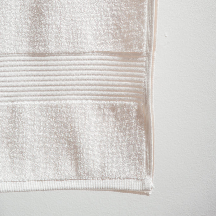 100% Cotton Hand Towel 600gsm - Ivory