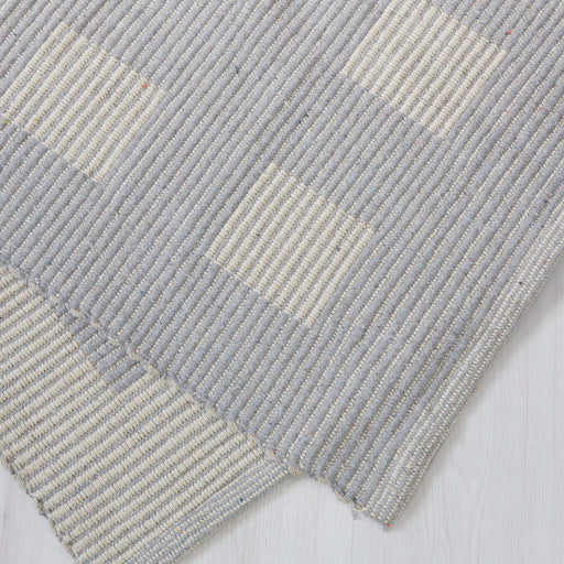 Full Box Pattern Rug - Light Grey