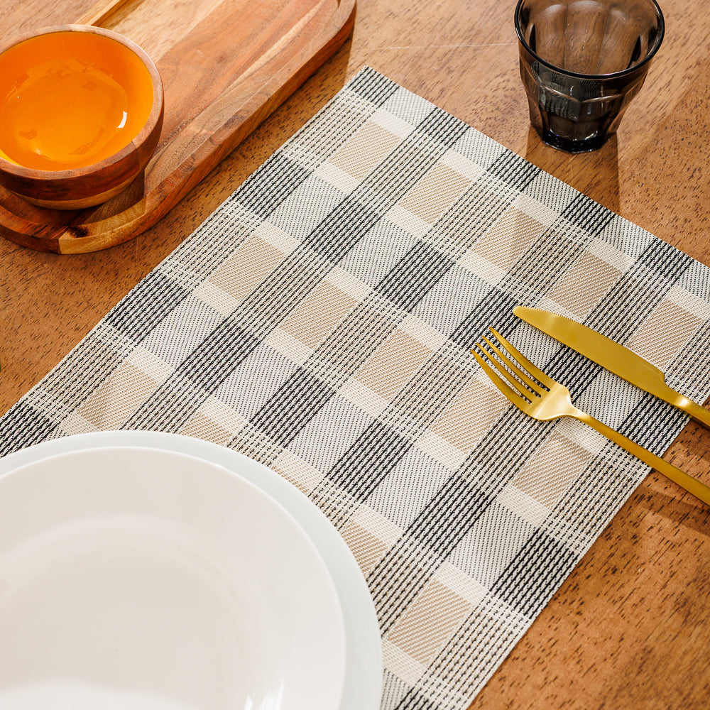 Home.Life Placemats Shaded Tartan Black 6 Pack