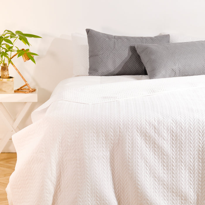 Nest Classic Embossed Bed Cover - White