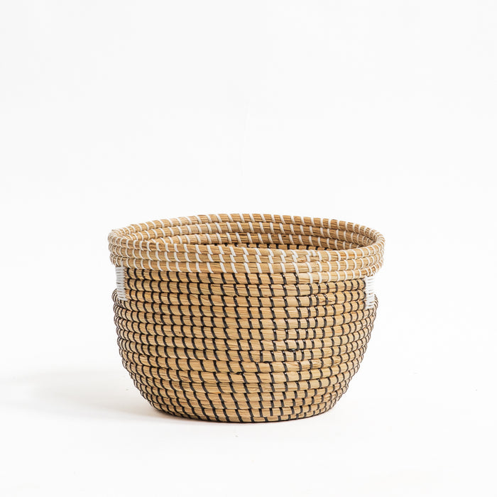 Seagrass Weave Round Basket - Black/Natural