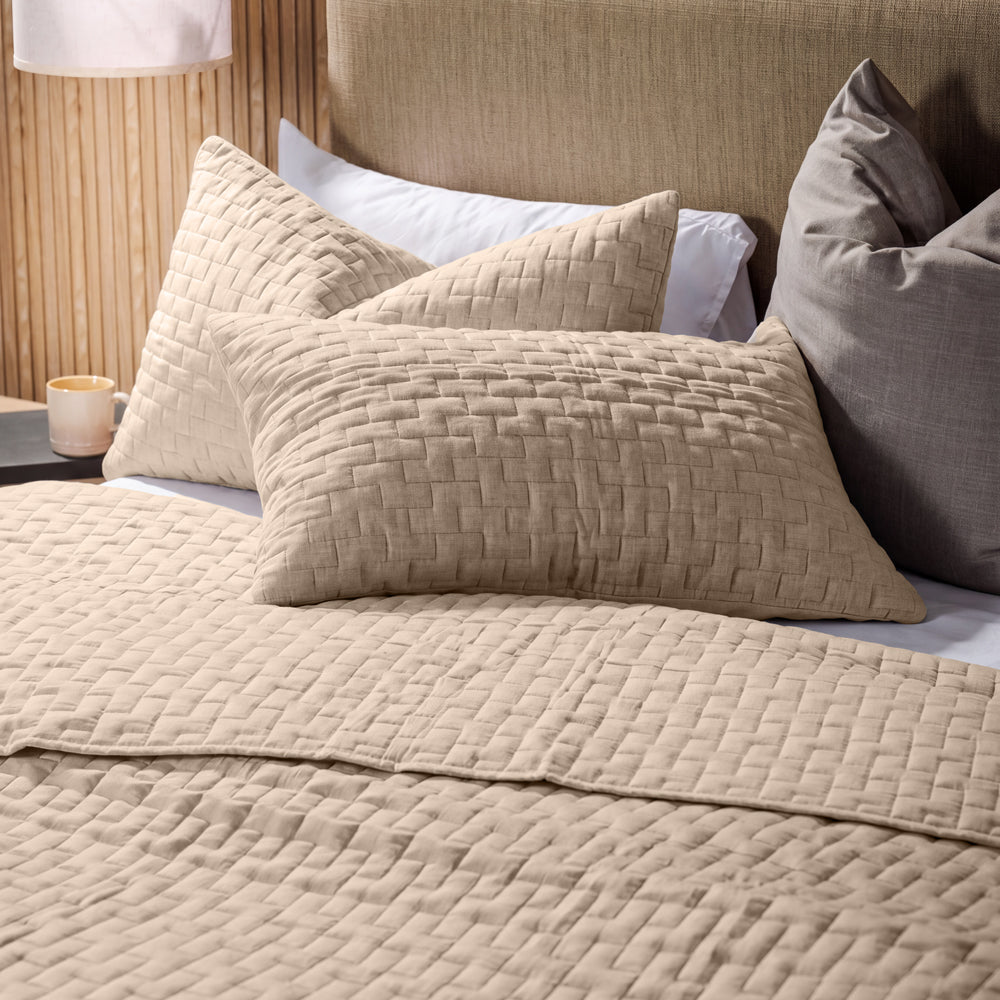 Tide Whisper Soft Premium Cotton Quilt Oatmeal
