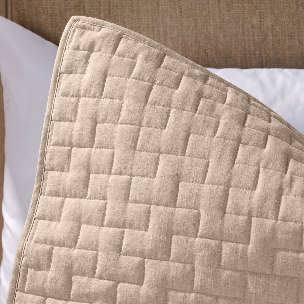 Tide Whisper Soft Premium Cotton Quilt Oatmeal