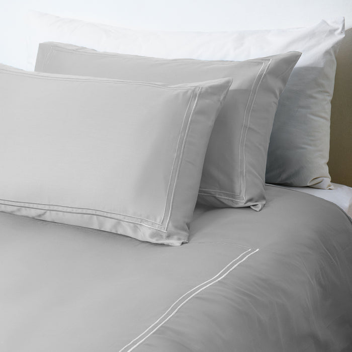 Whisper Soft 400 Thread Count Sateen Egyptian Cotton Two Line Silver Grey Satin Stitch Duvet Cover Set