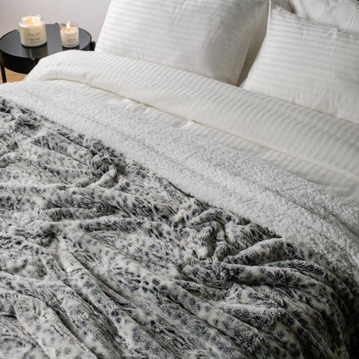 Brushed Printed Faux Fur Rabbit Blanket
