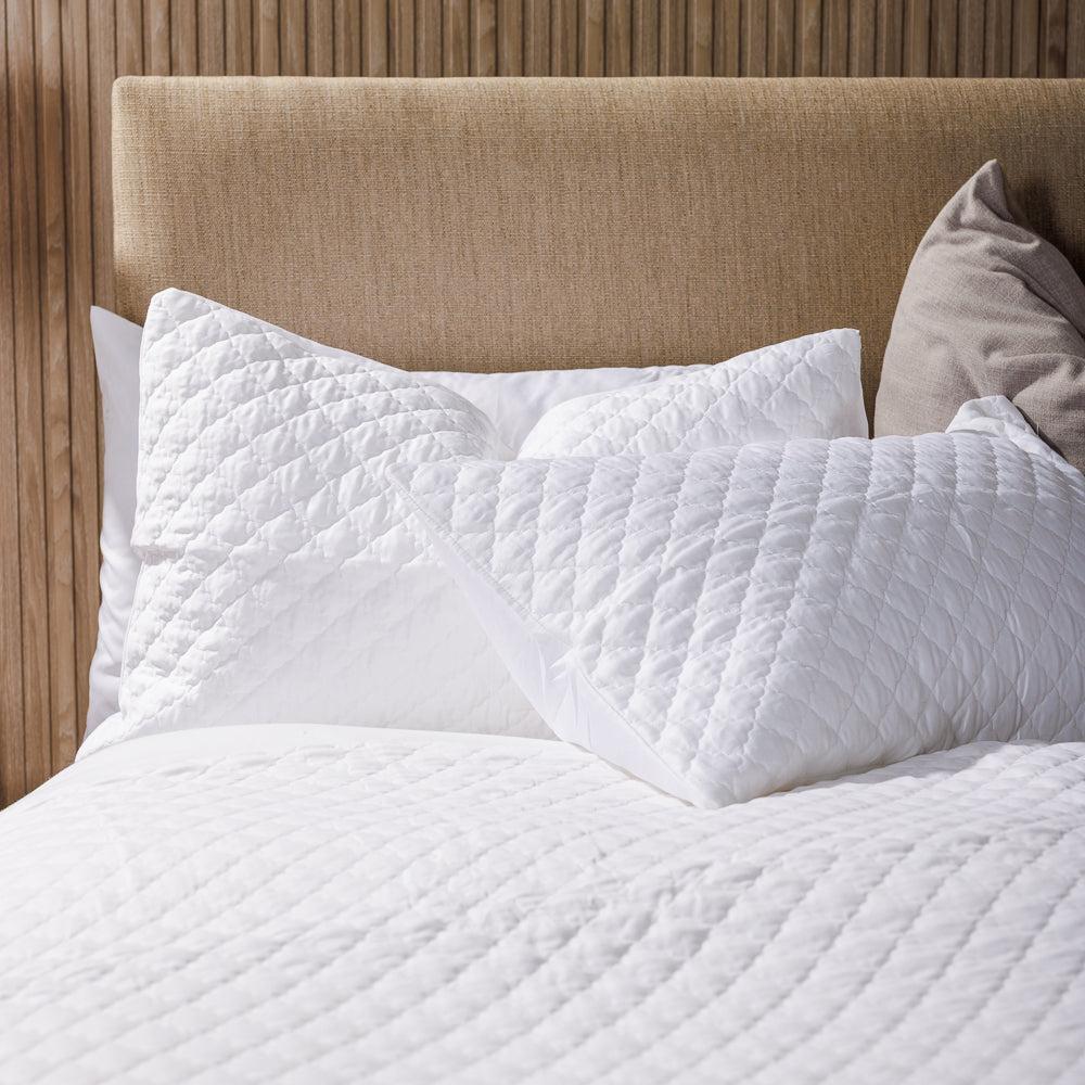Clay Whisper Soft Premium Cotton Quilt White – Whitehouse
