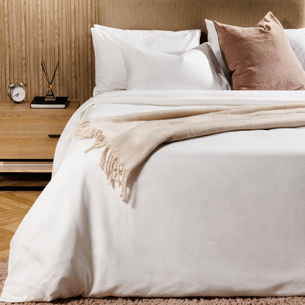 Cotton Club 450 Thread Count Jacquard Drift Duvet Cover Set White-Duvet Cover Sets