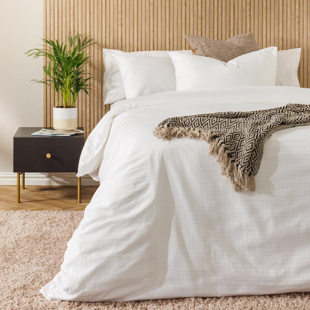 Cotton Club 450 Thread Count Jacquard Gridlock Duvet Cover Set White-Duvet Cover Sets
