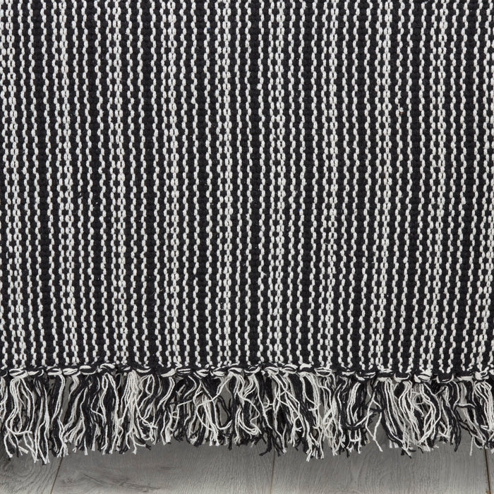 Black Tana Rug (120 x 180cm)