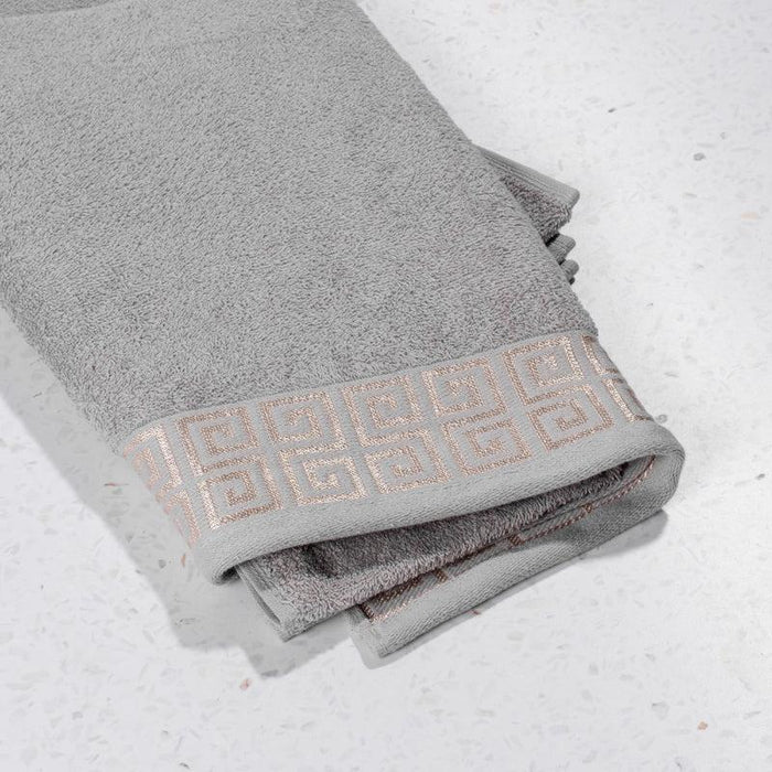 Jacquard Crest Collection Bath Towel