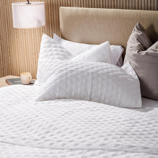 Moss Whisper Soft Premium Cotton Quilt White-Quilts & Comforters