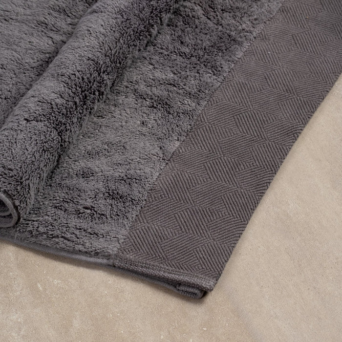 Royale Luxe Collection Zero Twist Bath Sheet