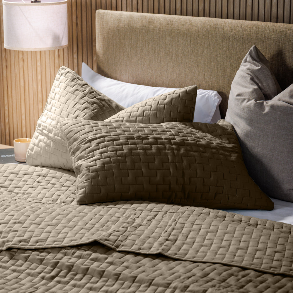Tide Whisper Soft Premium Cotton Quilt Cocoa-Quilts & Comforters