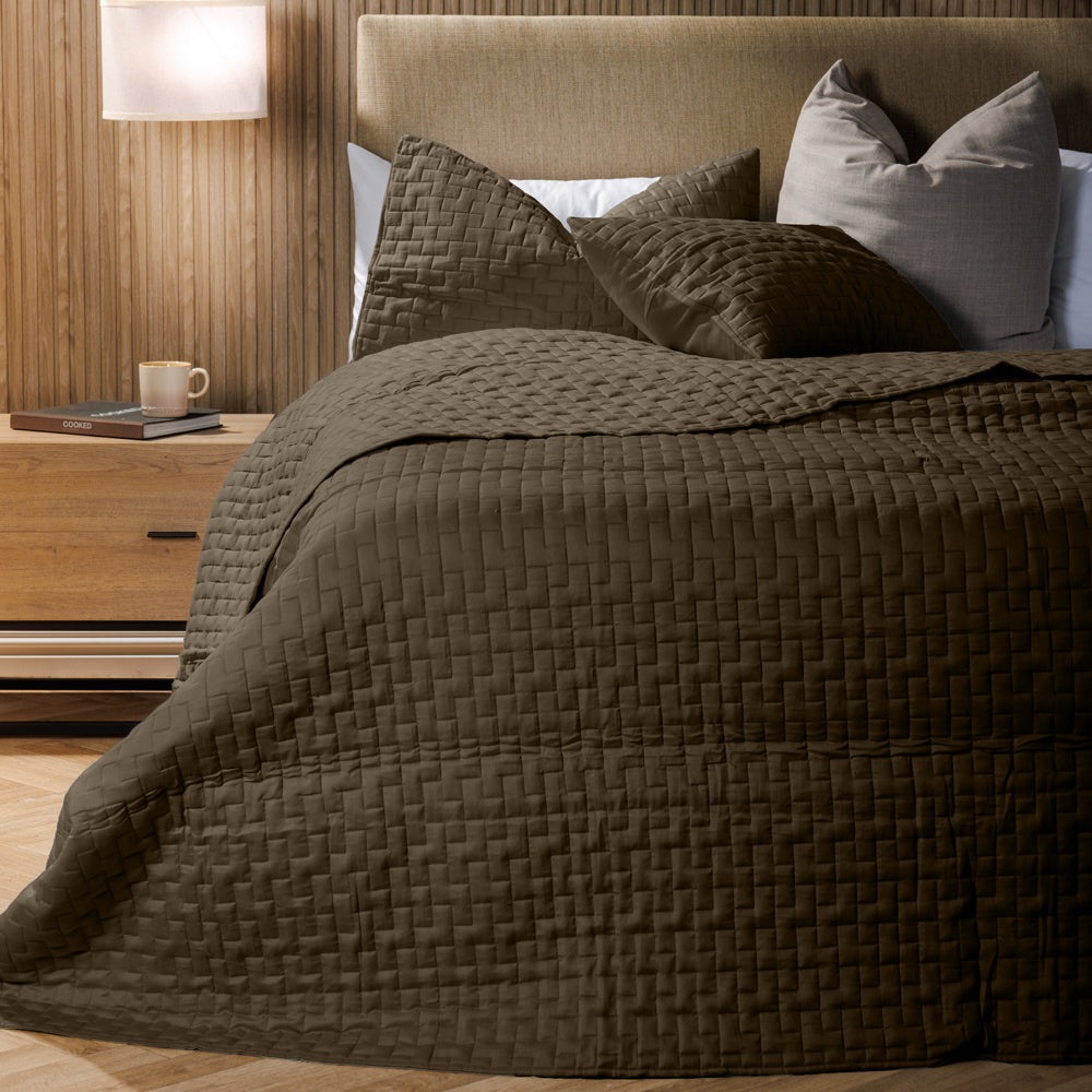 Tide Whisper Soft Premium Cotton Quilt Cocoa-Quilts & Comforters
