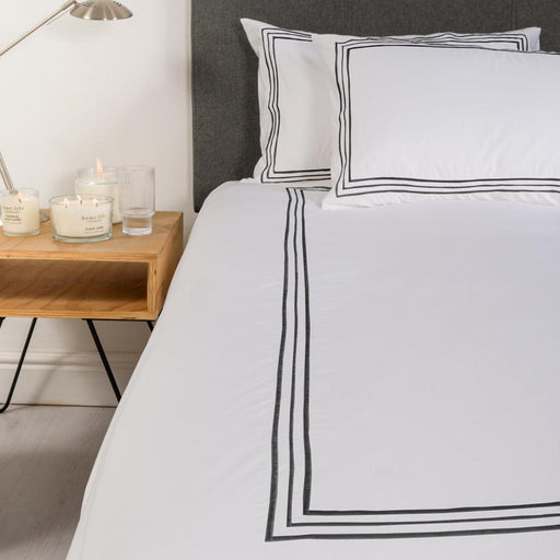 Whisper Soft Heritage Collection 700 Thread Count Egyptian Cotton Satin Stitch Duvet Cover Set Black-Duvet Cover Sets