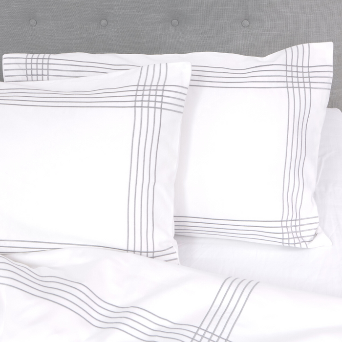 Whisper Soft 500 Thread Count Egyptian Cotton Heritage Collection Soho Duvet Cover Set - Silver Stitch