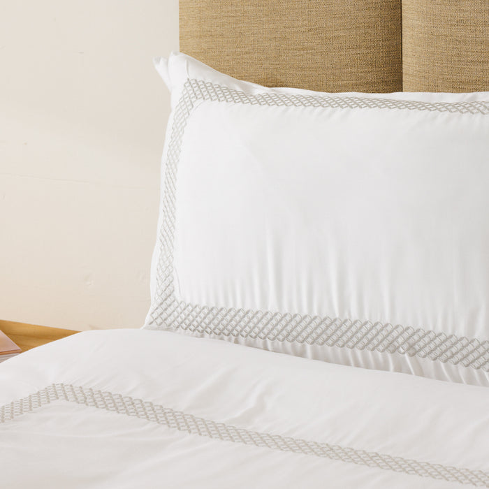 Whisper Soft Lattice 400 Thread Count 100% Cotton Embroidered Duvet Cover Set Silver on White-Duvet Cover Sets