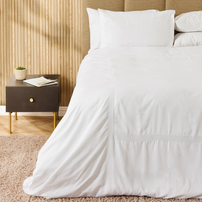 Whisper Soft Lattice 400 Thread Count 100% Cotton Embroidered Duvet Cover Set White-Duvet Cover Sets